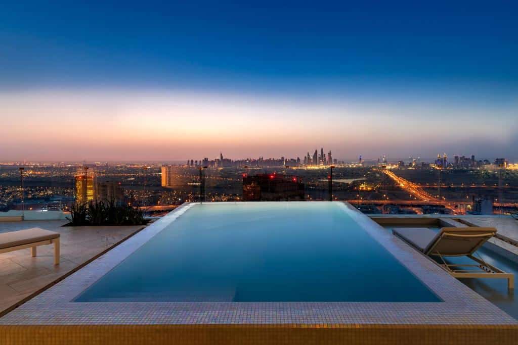 five jumeirah village hotel piscine dubai five jumeirah village hotel piscine dubai