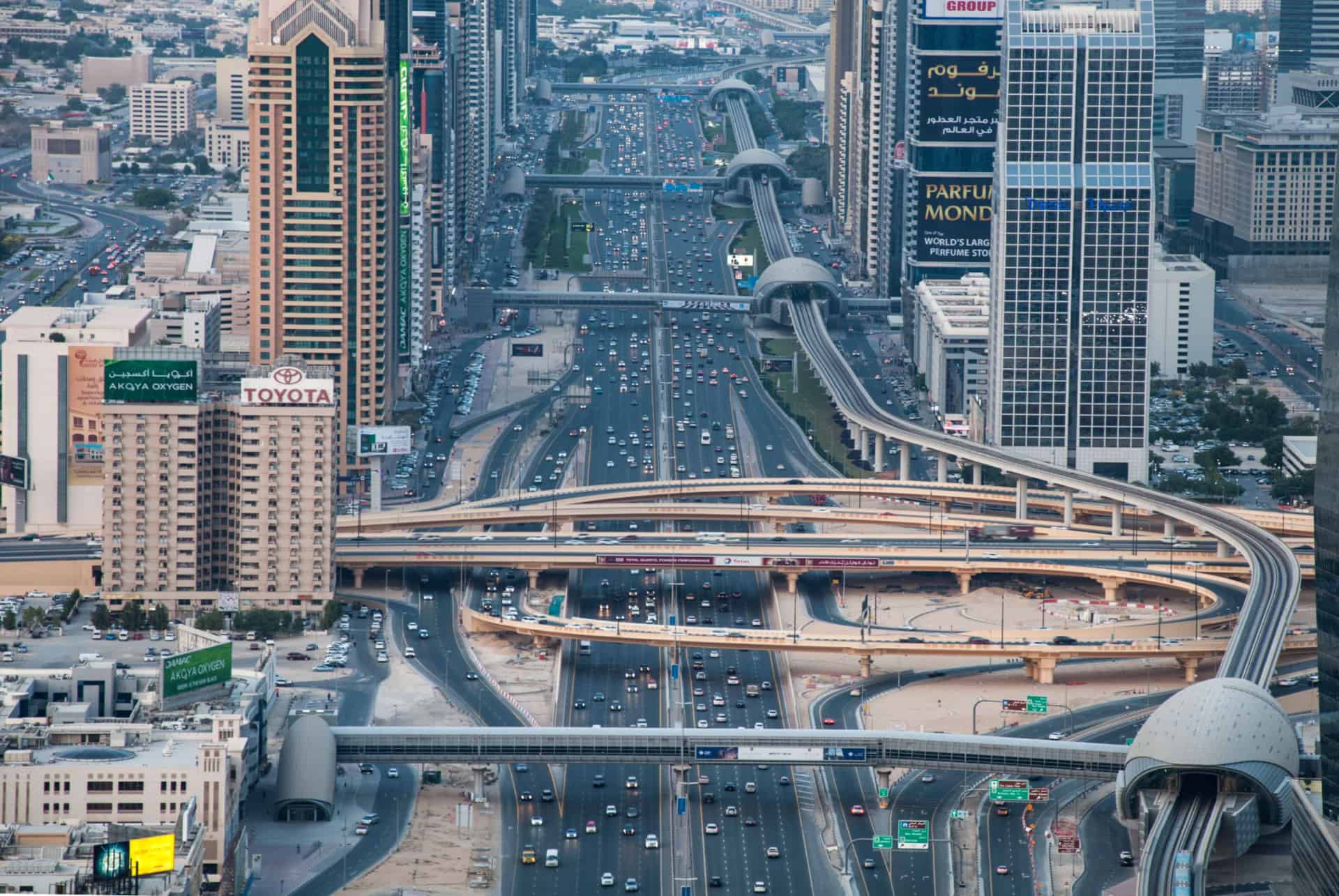 sheik zayed road helicoptere sheik zayed road